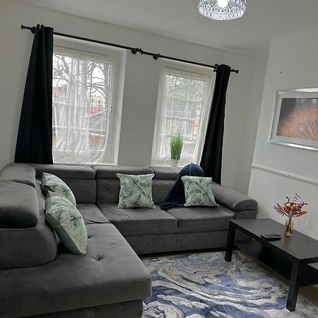 2 Bedroom Flat, 2 Minutes Walk To Bethnalgreen Station, Central London Exterior foto