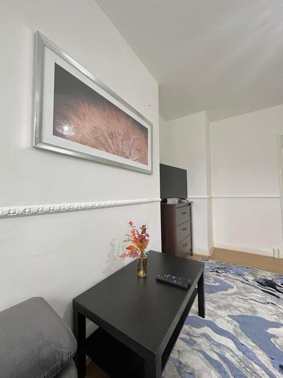 2 Bedroom Flat, 2 Minutes Walk To Bethnalgreen Station, Central London Exterior foto